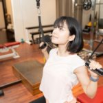 スポーツクラブで運動